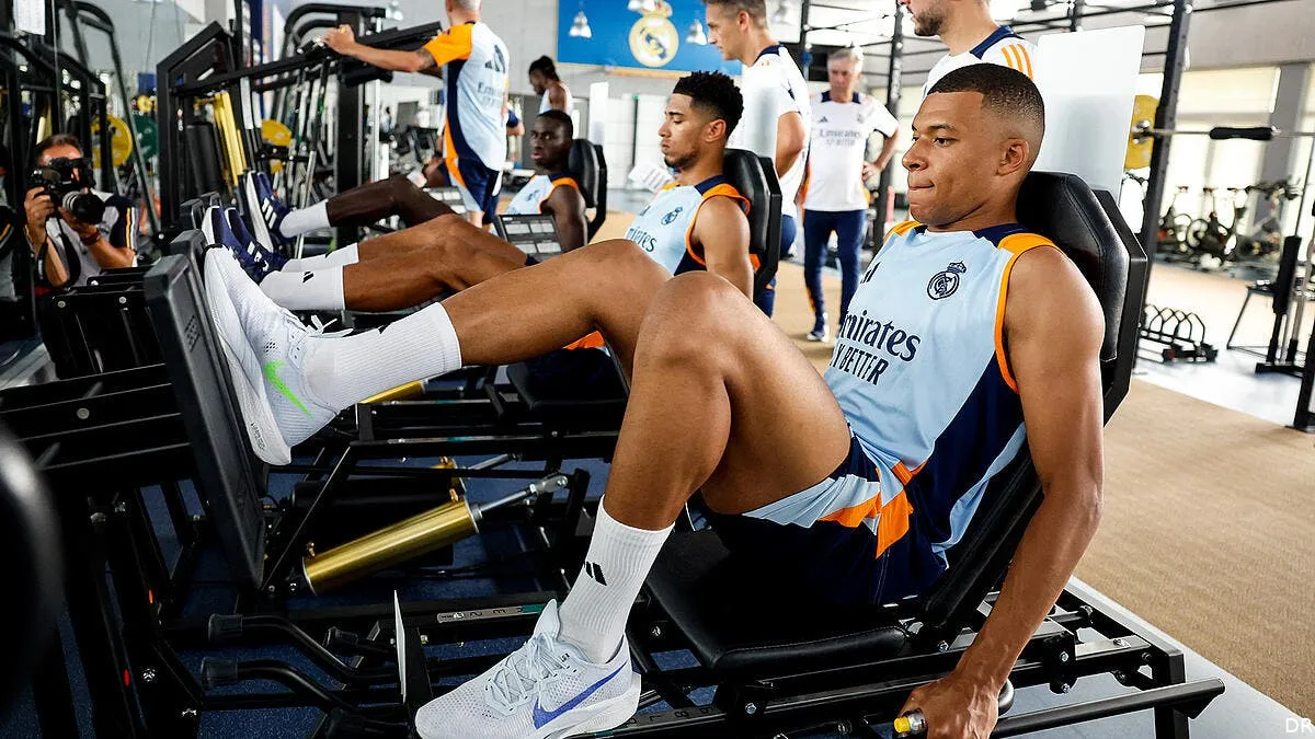 mbappe de retour une polemique eclate deja guzch3nxqaak2lh 379504