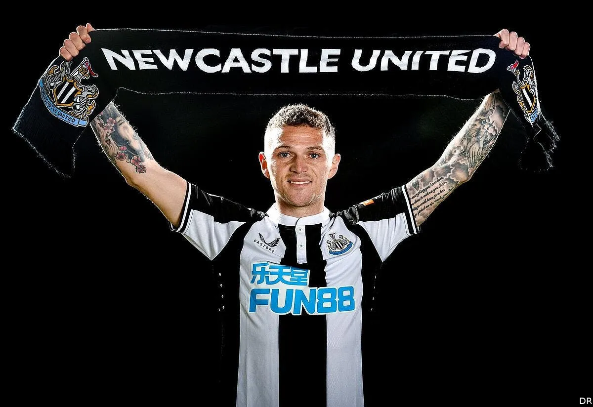 officiel kieran trippier signe a newcastle trippier 331893