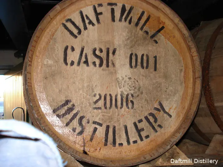 daftmill-distillery-cask01-65ccf888bbeb3