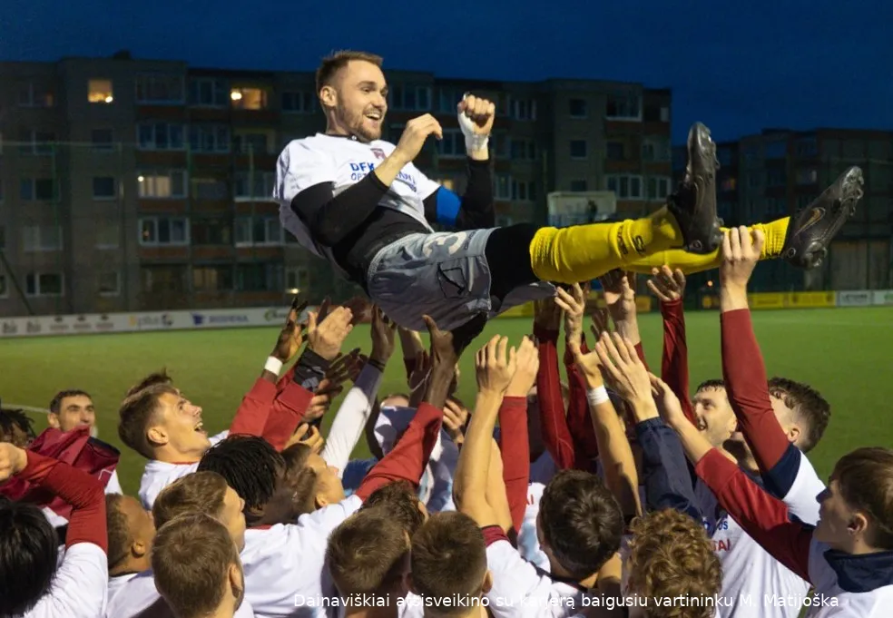 dfkmet314940549 2359132150900734 2239139644930809974 n