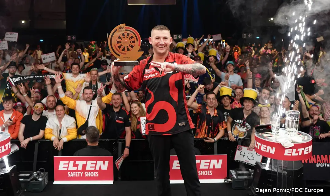 Nathan Aspinall won afgelopen weekend het European Darts Open