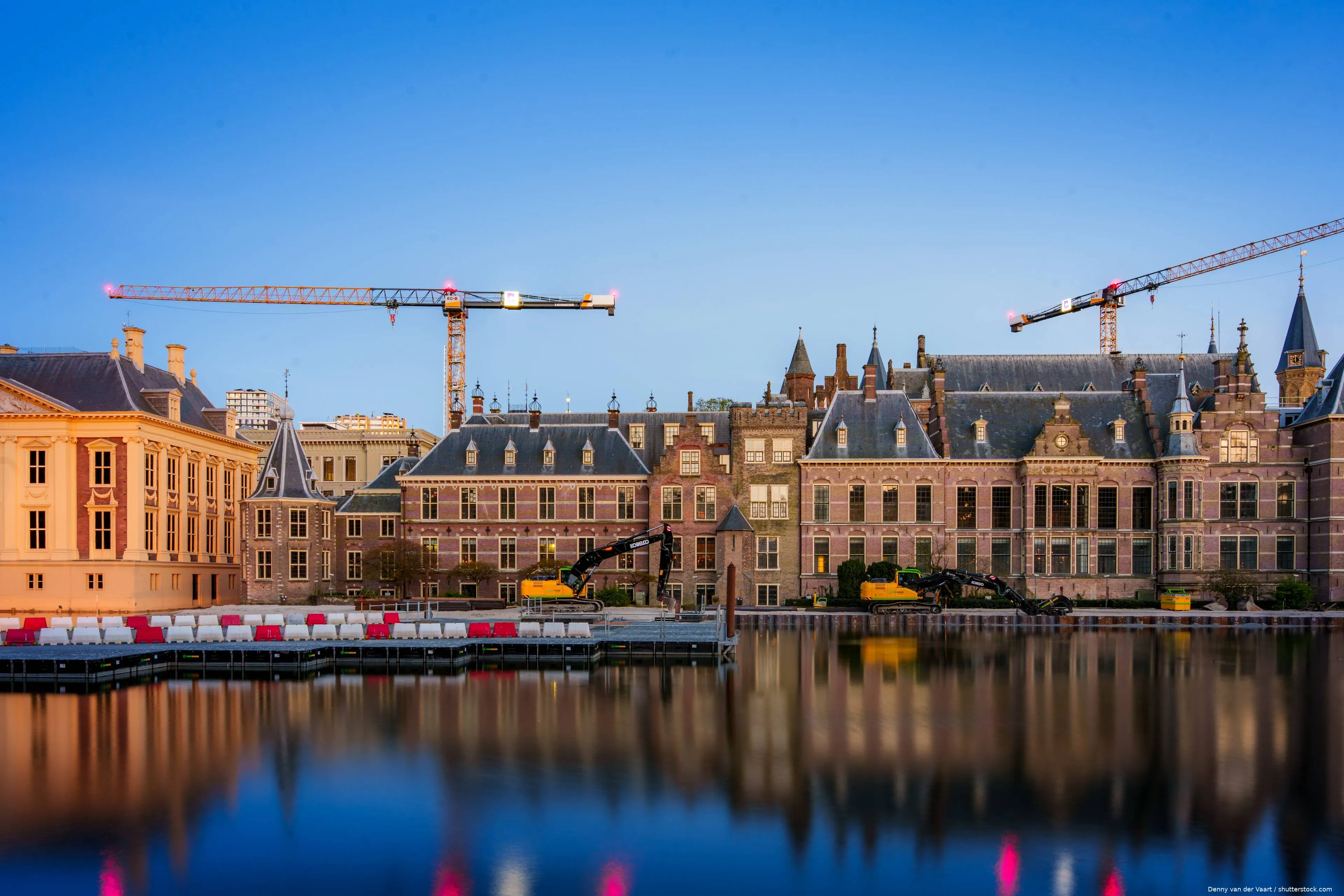 shutterstock_2692098495