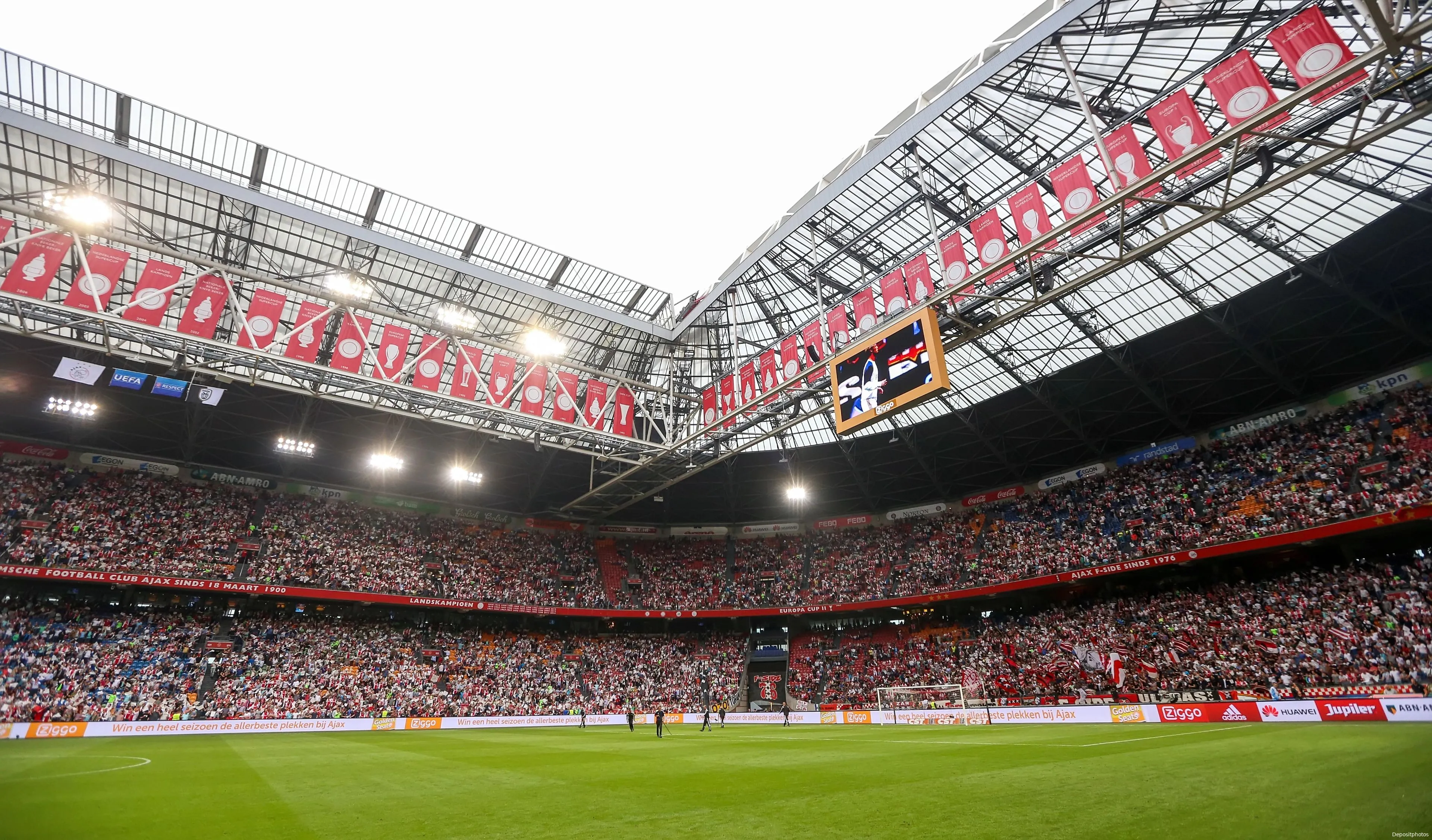 ajax legends vs real madrid legends