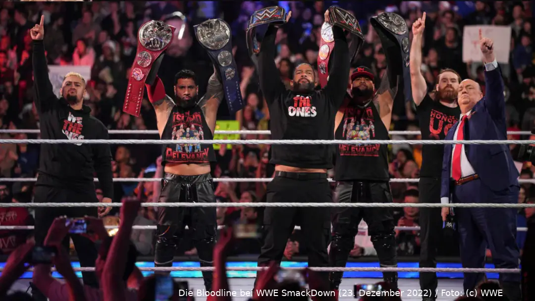 Die Bloodline bei WWE SmackDown (23. Dezember 2022) / Foto: (c) WWE