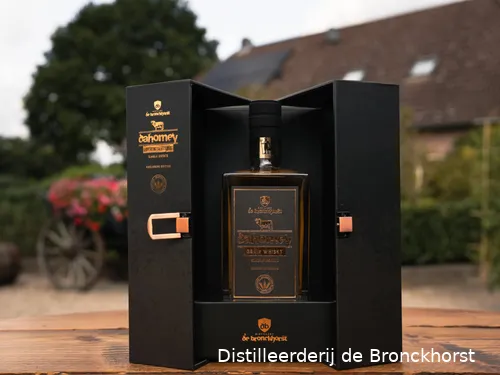 De Bronckhorst Single estate grain whisky