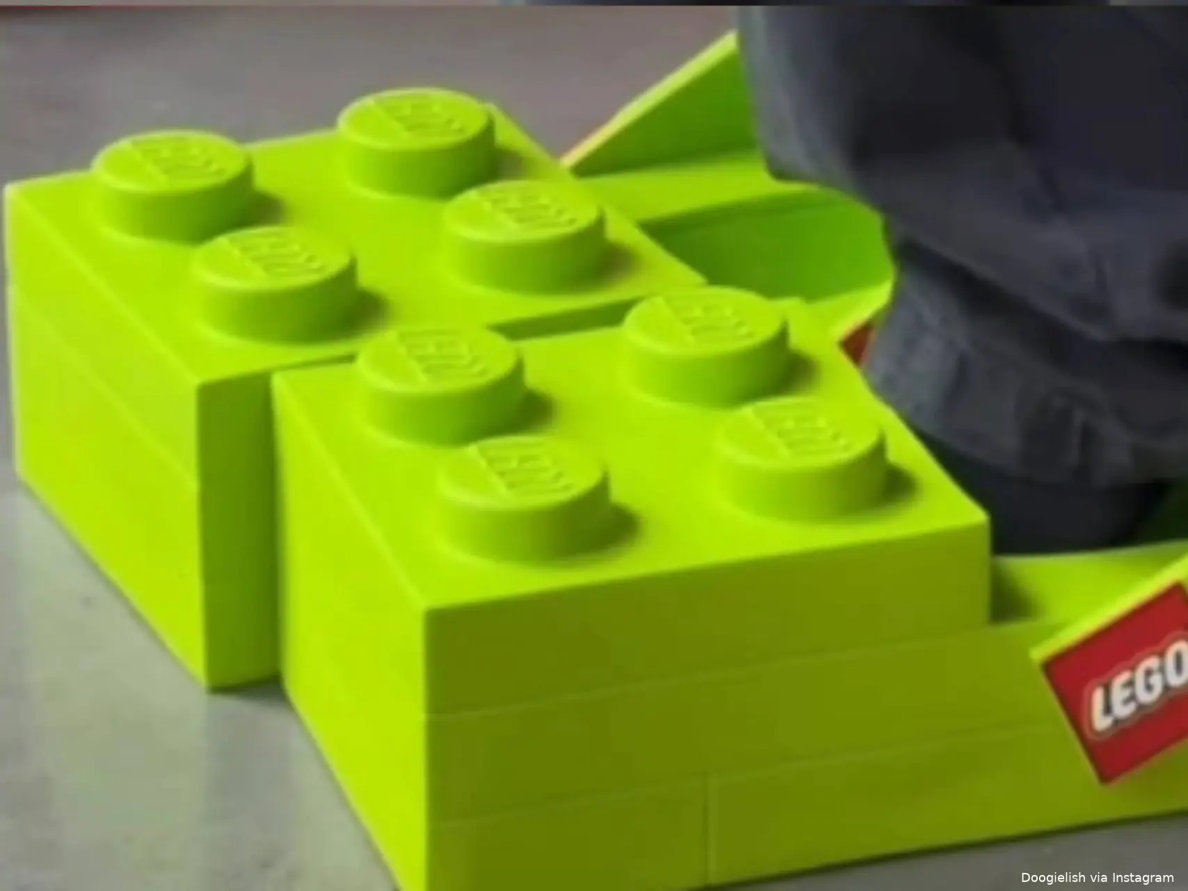 LEGO Brick Clog Crocs lime Green (1)