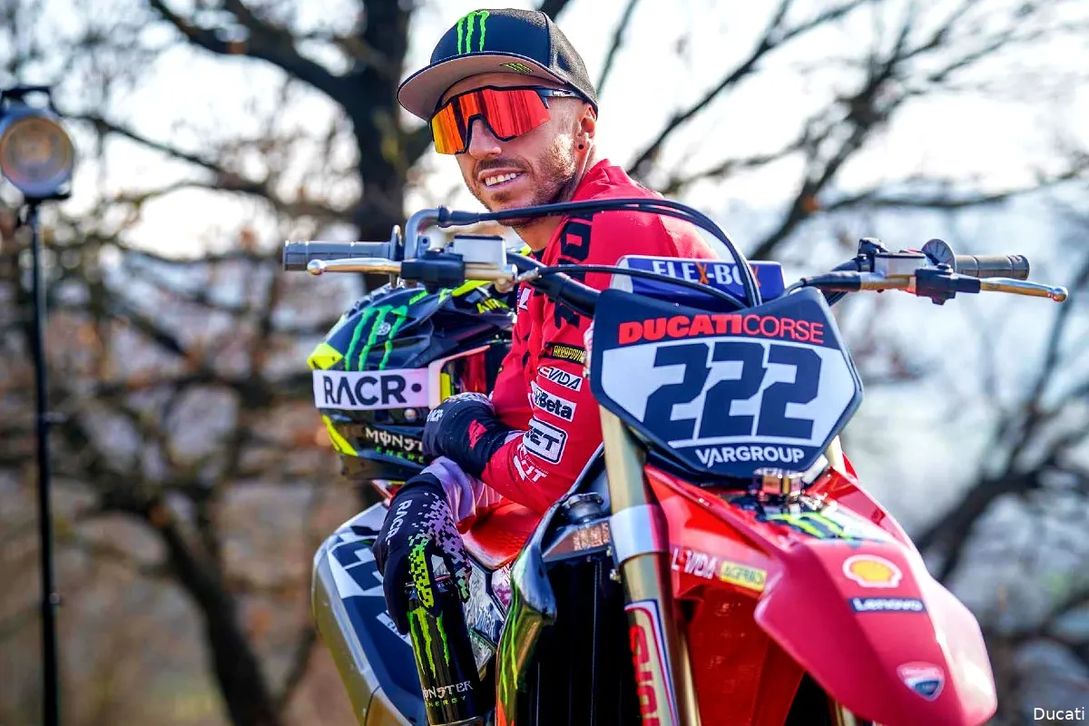 ducati desmo450 mx 2024 tony cairoli 222