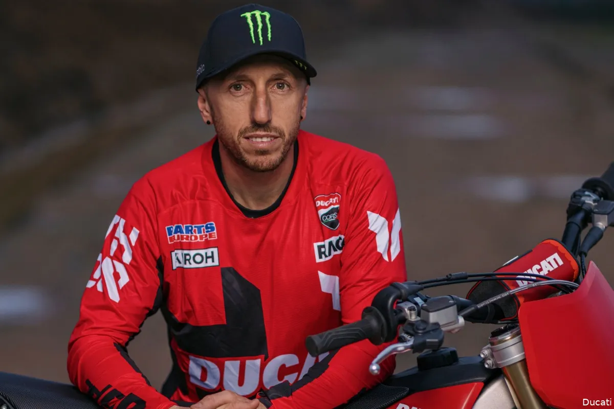 tony cairoli ducati 2025