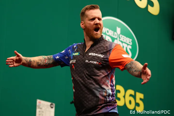 Van Dongen in Aktion bei den US Darts Masters im letzten Jahr