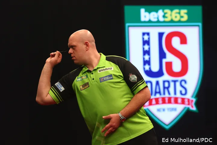 Michael van Gerwen maakt op de US Darts Masters zijn rentree na een maand afwezigheid