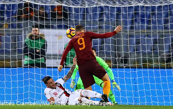 dzeko spalle roma cagliari