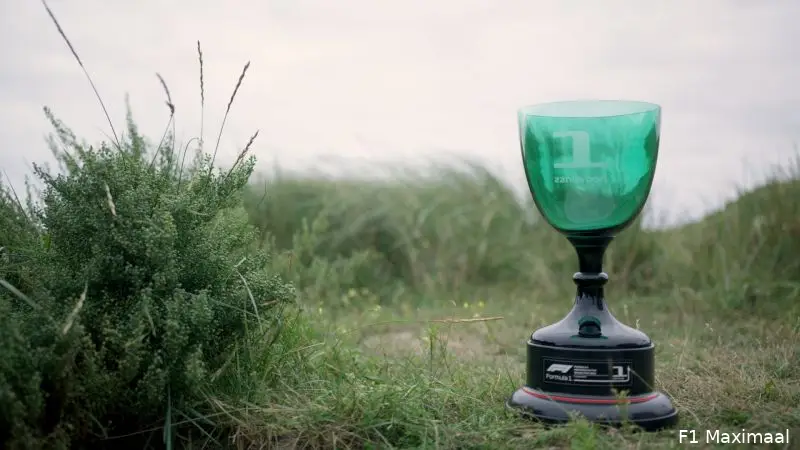 Eén van de voorbeelden van duurzaamheid in Zandvoort: een trofee van gerecycled materiaal.