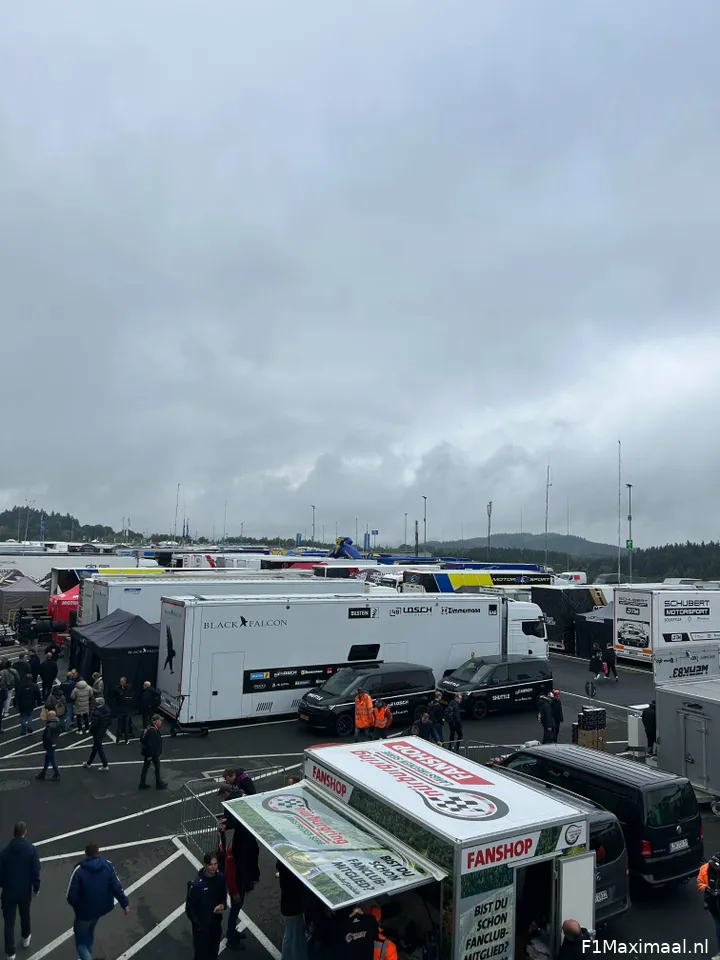 paddock-nordschleife-2025-nls9-verstappen