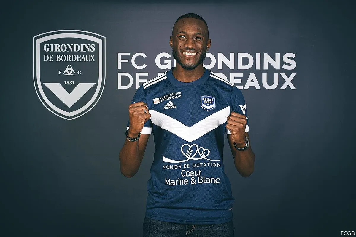 officiel josuha guilavogui debarque a bordeaux fkxo3ooxwair1vn 333643