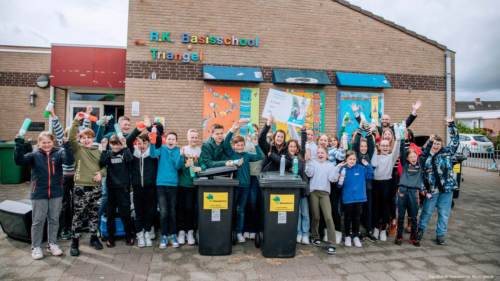 de triangel wint e waste race 1