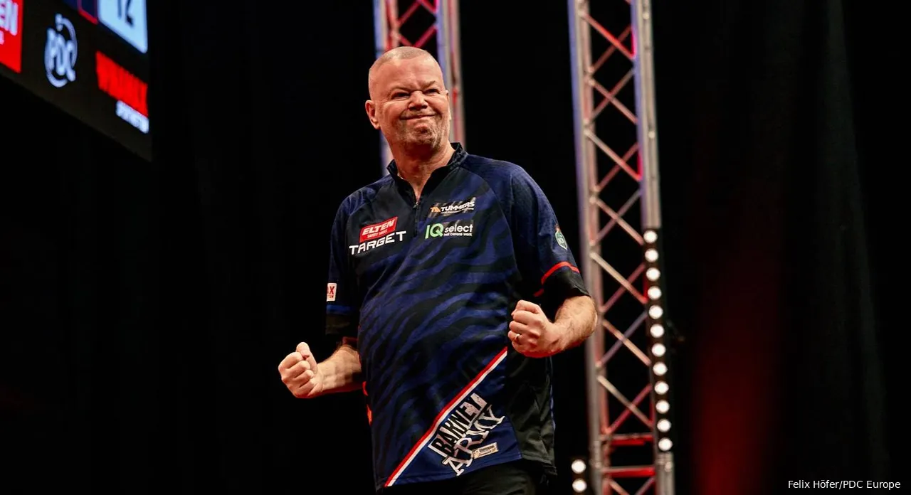 Raymond van Barneveld was de beste Nederlander op Players Championship 10