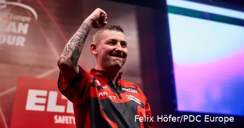 Nathan Aspinall won afgelopen donderdag de tiende speeldag van de Premier League Darts