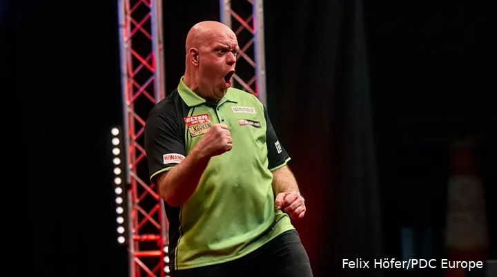 Michael van Gerwen won't await the winner after withdrawing on Thursday.