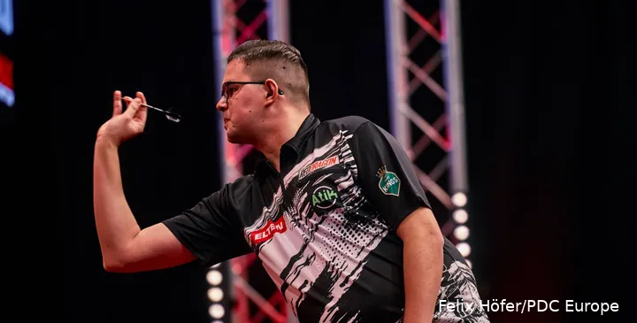 Gian van Veen bekommt es in Runde zwei mit Josh Rock zu tun
