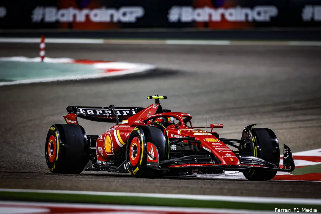 De strijd achter Verstappen zal vermoedelijk tussen Mercedes en Ferrari gaan. (Foto: Ferrari F1 Media)