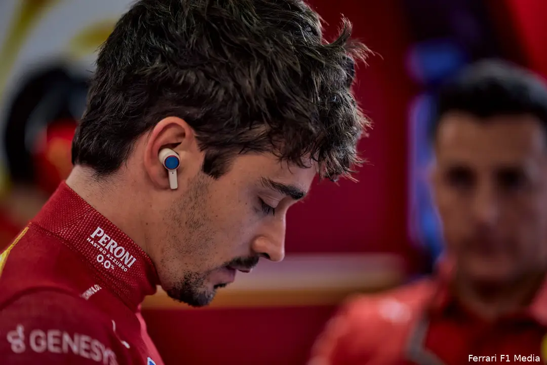 <i>Charles Leclerc baalde van het feit dat hij Ferrari in 2024 de wereldtitel niet heeft kunnen bezorgen.</i>