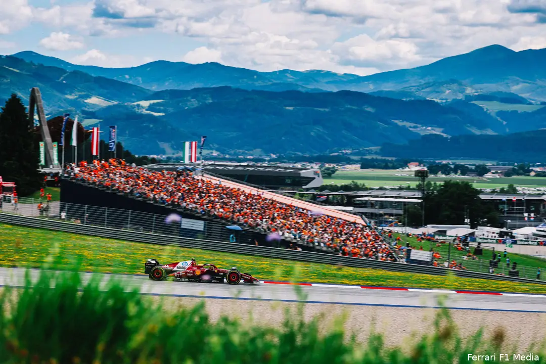 Aan de steun zal het niet liggen voor Verstappen, want de Nederlandse fans zijn volop aanwezig in Oostenrijk.