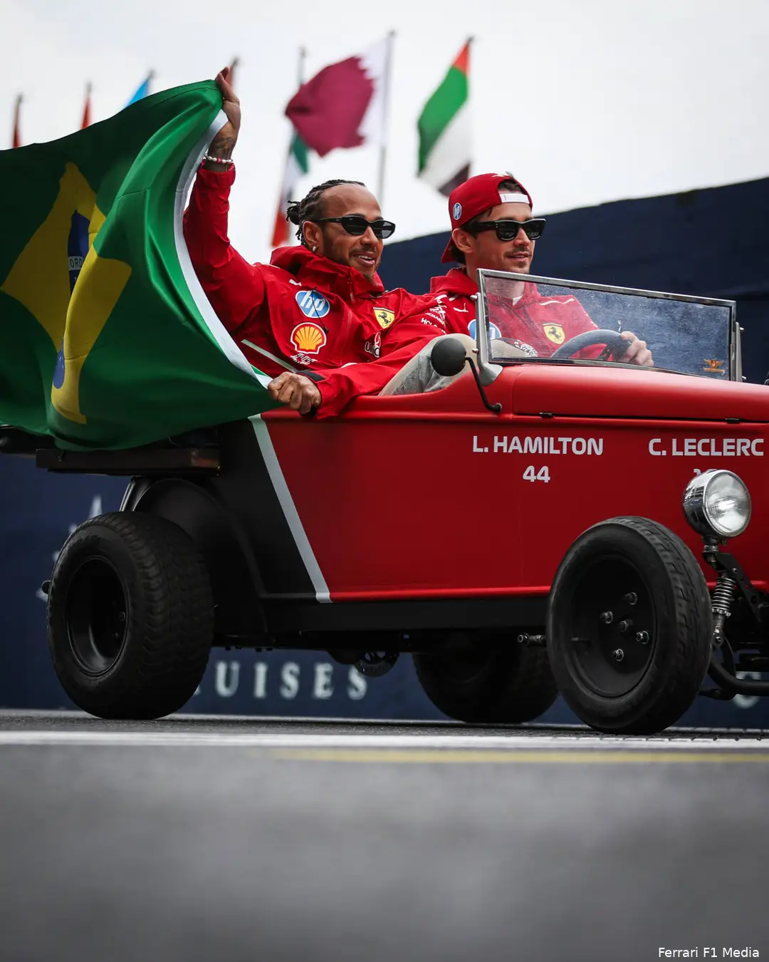 charles-leclerc-lewis-hamilton-ferrari-gp-sao-paulo-brazilie-2025-zondag