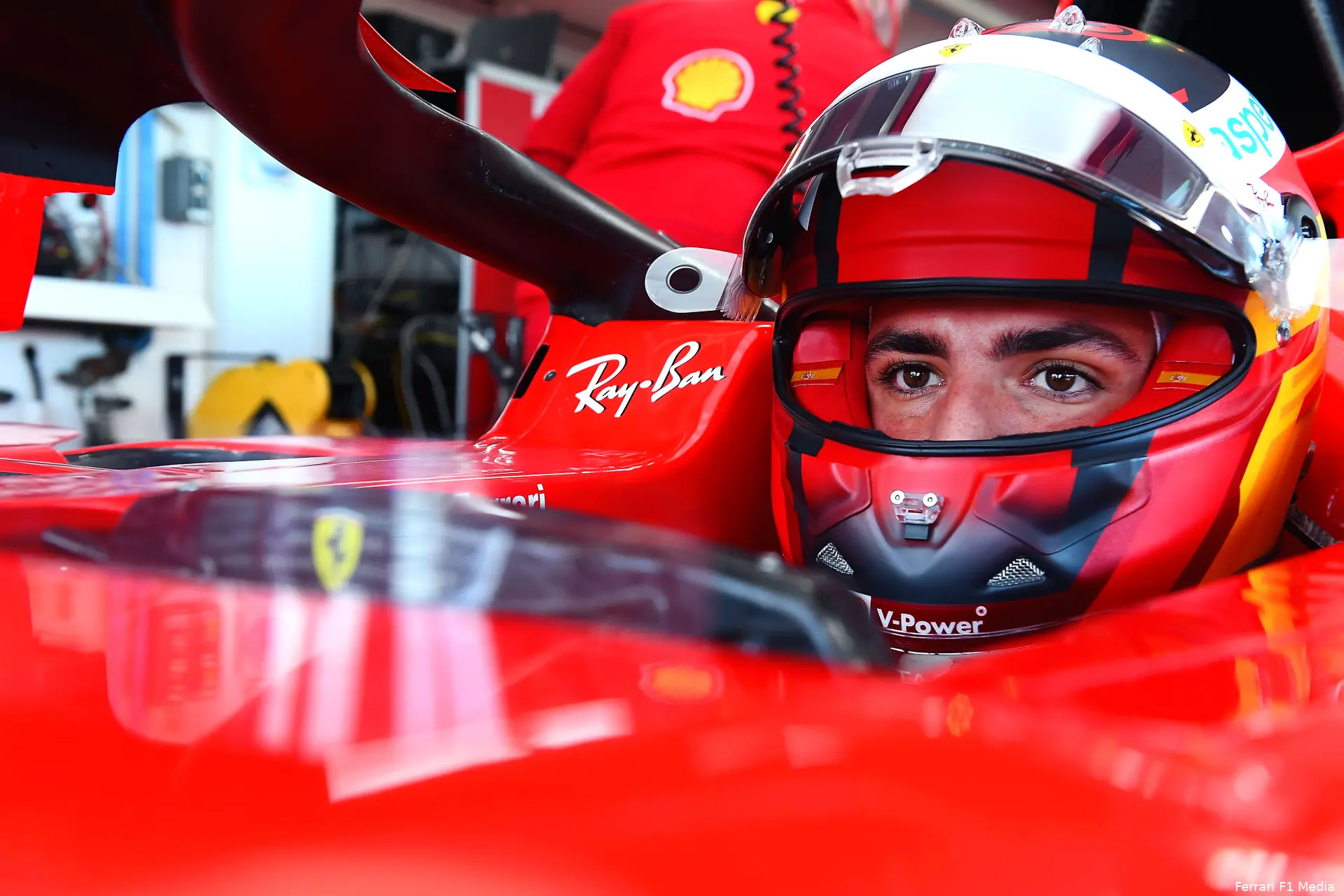 Carlos Sainz Test Ferrari 6