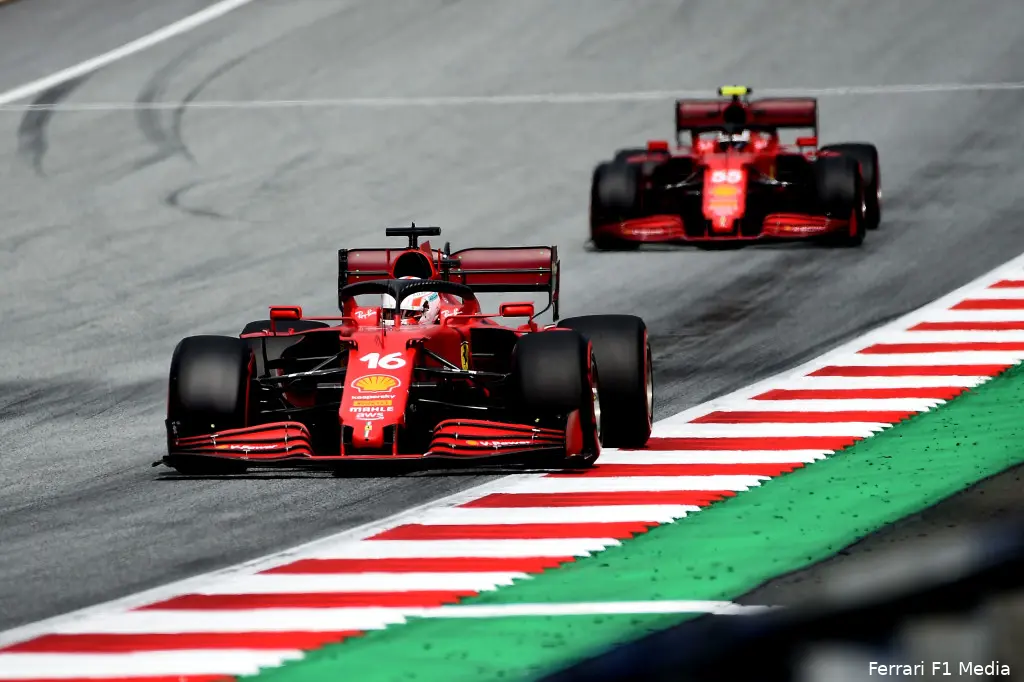 Charles Leclerc Carlos Sainz SF21 Ferrari Stiermarken1
