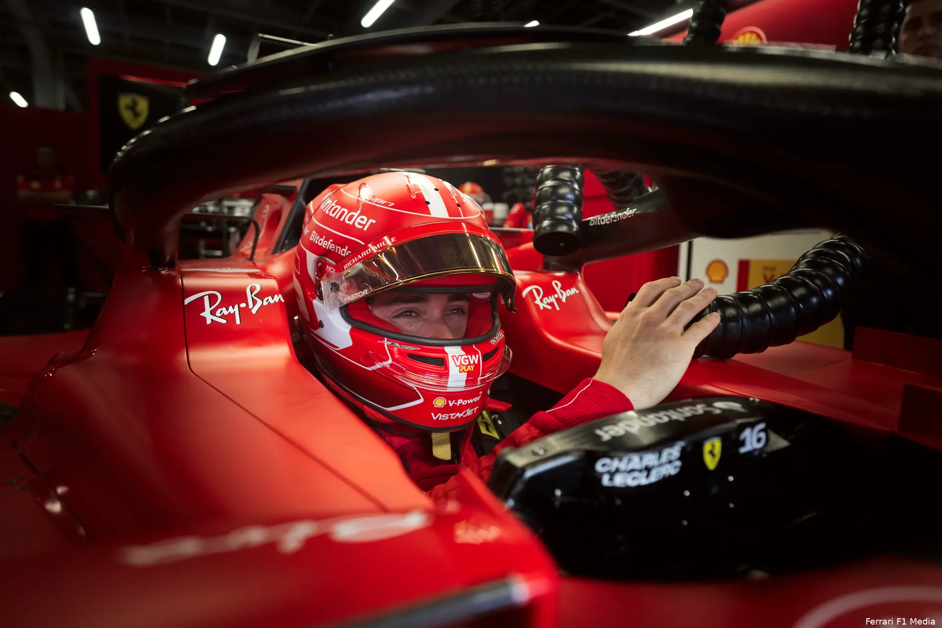 leclerc ferrari helm zaterdag jeddah 2023