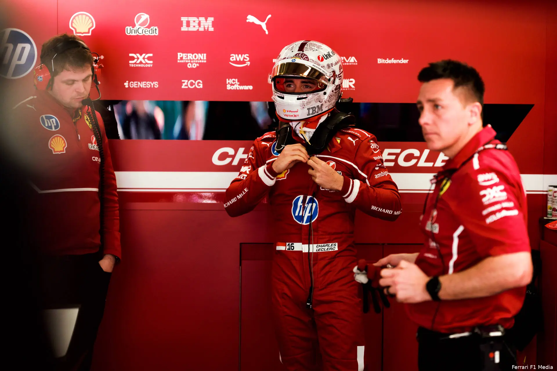 charles leclerc china 2025 zaterdag ferrari