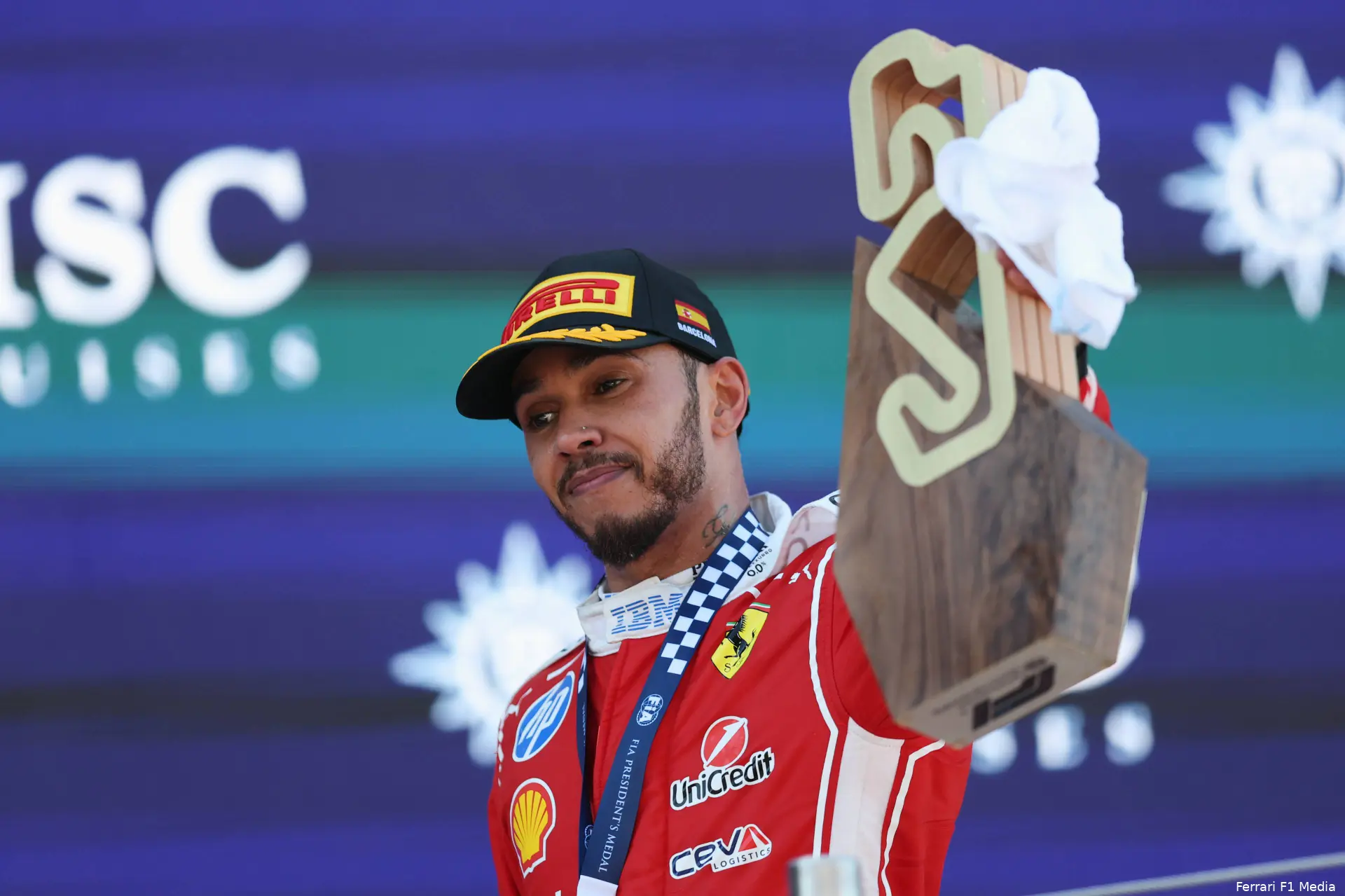 lewis-hamilton-ferrari-gp-barcelona-catalonie-2026-zondag-podium-3