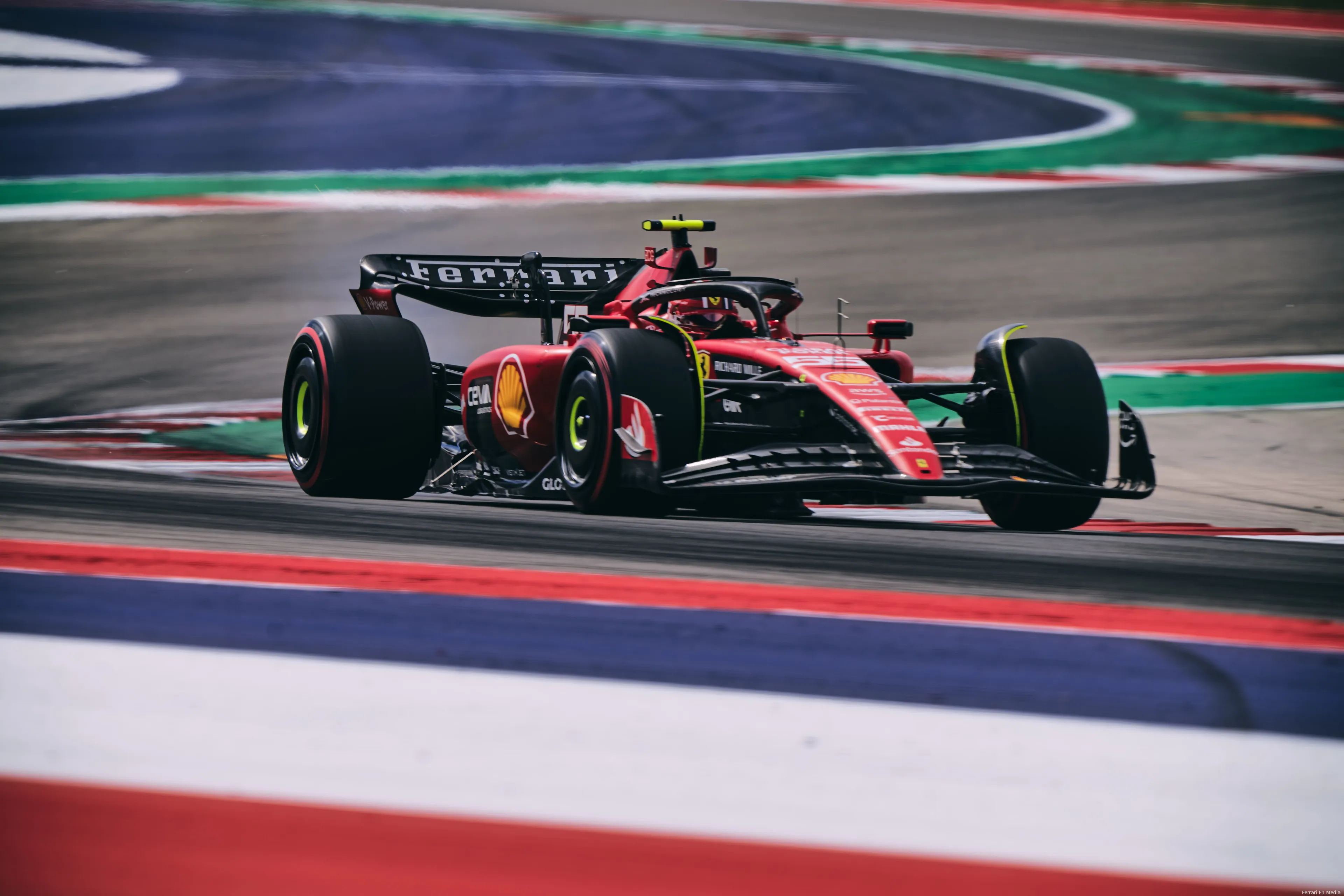 carlos sainz ferrari car17