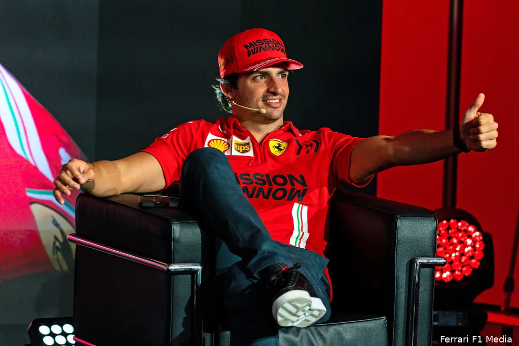 Carlos Sainz launch 2021
