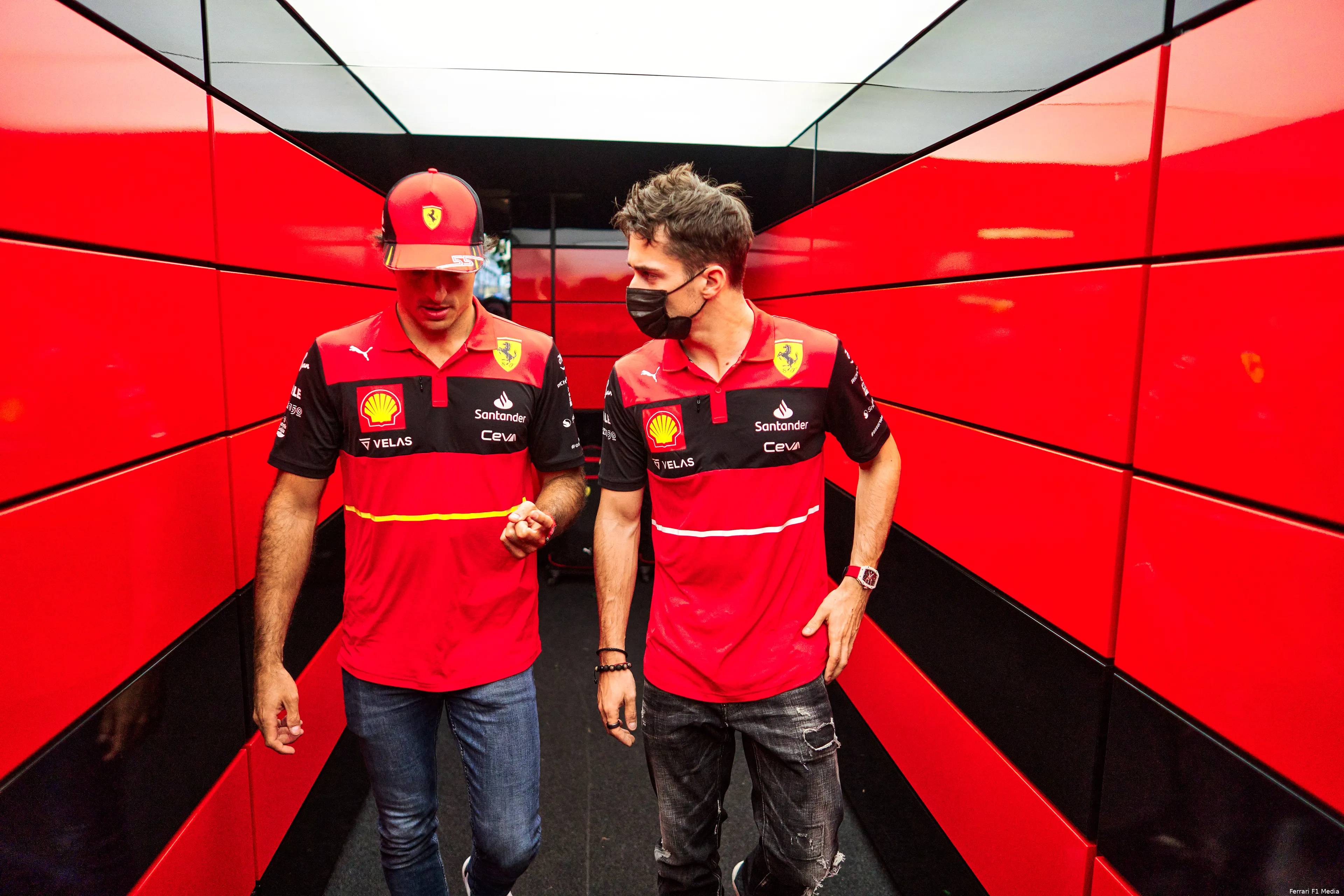 Charles Leclerc Carlos Sainz Ferrari GP Australië