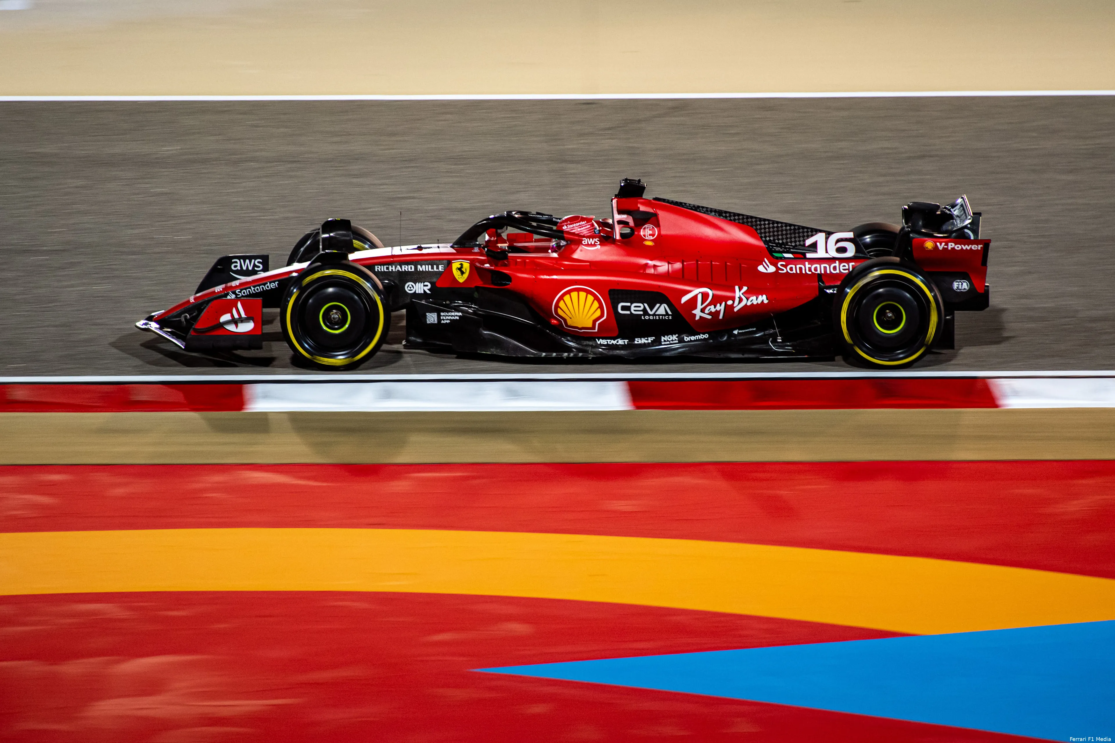 charles leclerc sf 23 ferrari f1 testing bahrein 2023