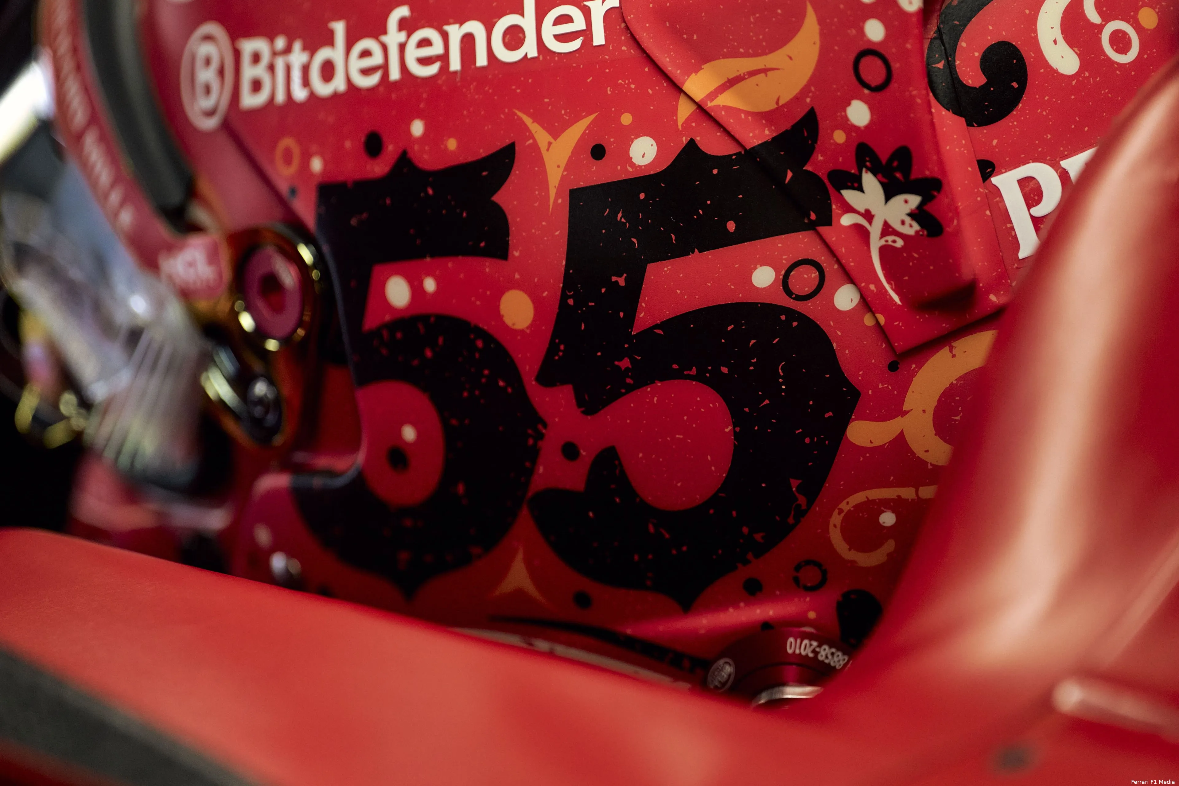 carlos sainz ferrari helm mexico 2024 kwalificatie