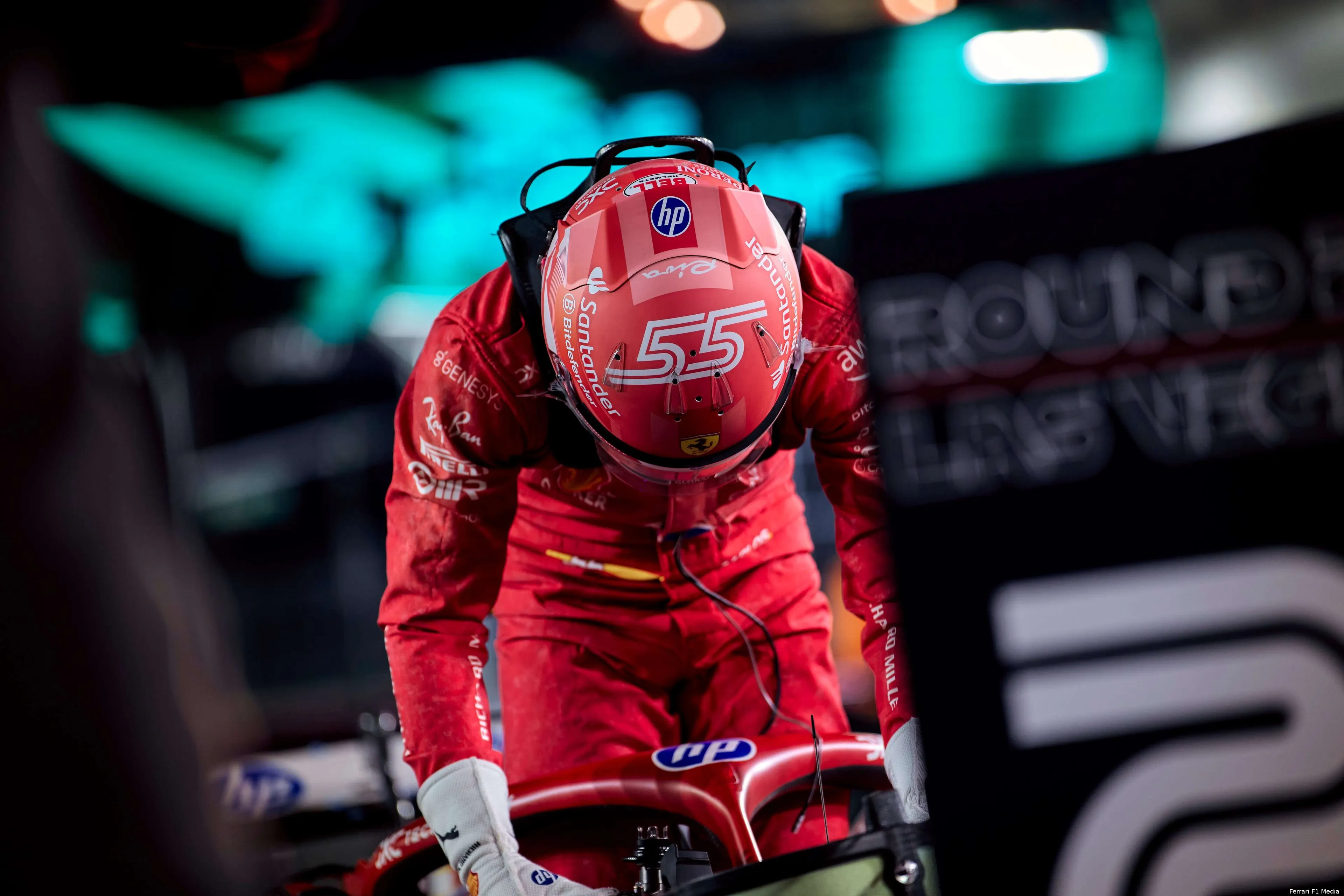 carlos sainz ferrari las vegas helm 12813 14