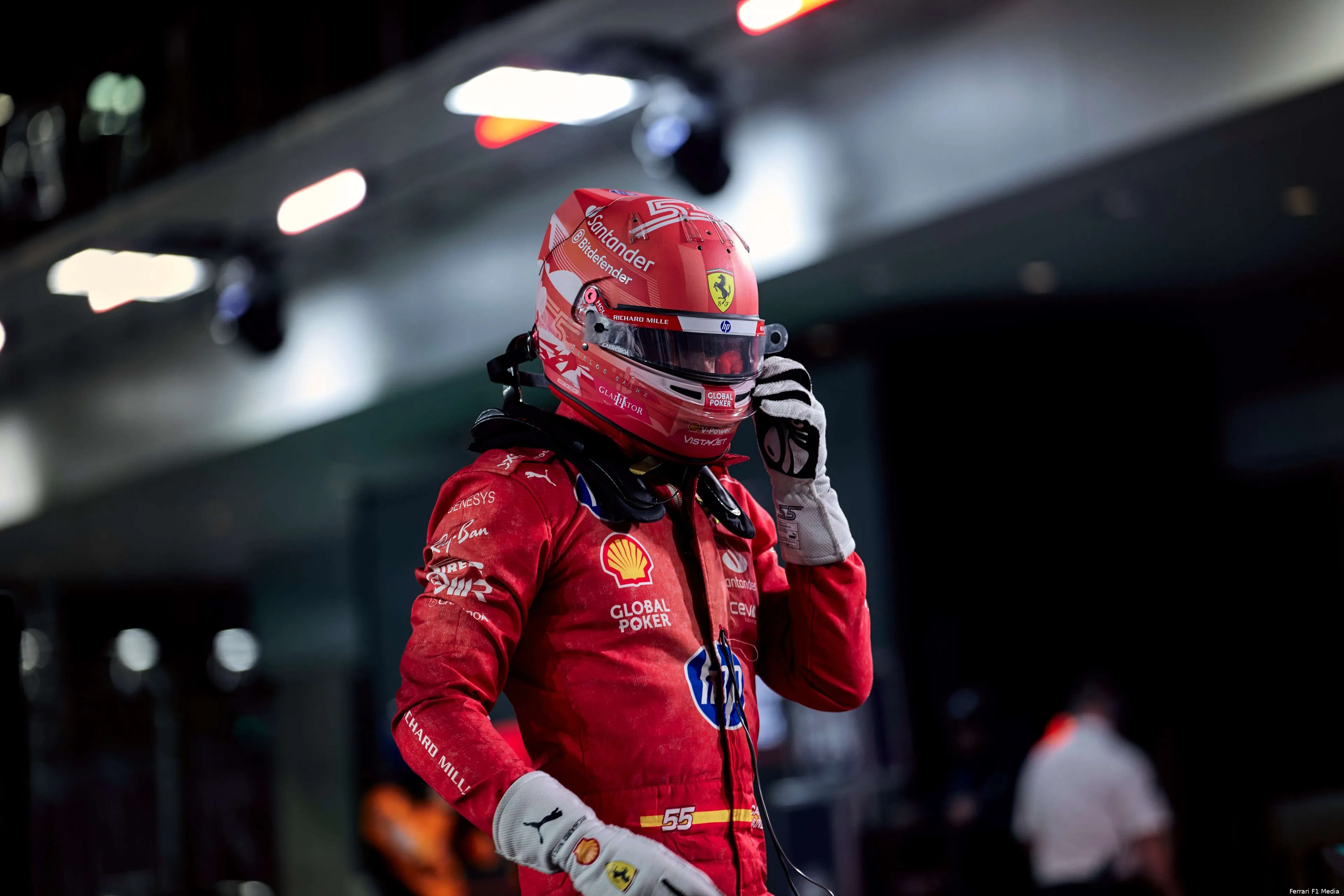 carlos sainz ferrari las vegas helm 12813 15