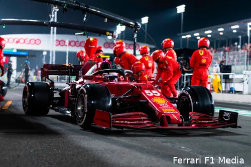Tegen het advies van Pirelli in, besloot Ferrari voor de één-stopper te gaan. Door een conservatieve aanpak slaagde deze bandenstrategie (Foto: Ferrari F1 Media).