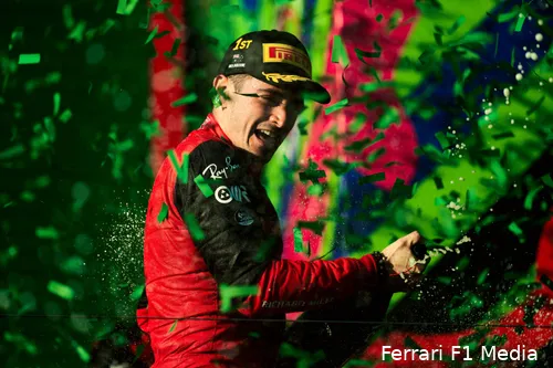 Charles Leclerc won in Australië voor de tweede keer in drie F1-Grands Prix.