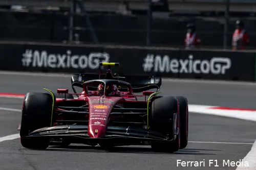 Carlos
Sainz op het Autódromo Hermanos Rodríguez tijdens de kwalificatie, Grand Prix
van Mexico 2022 (Foto: Ferrari F1 Media)
