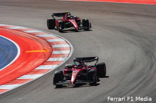 Charles Leclerc en Carlos Sainz op COTA tijdens de kwalificatie, Grand Prix van de Verenigde Staten 2022 (Foto: Ferrari F1 Media)