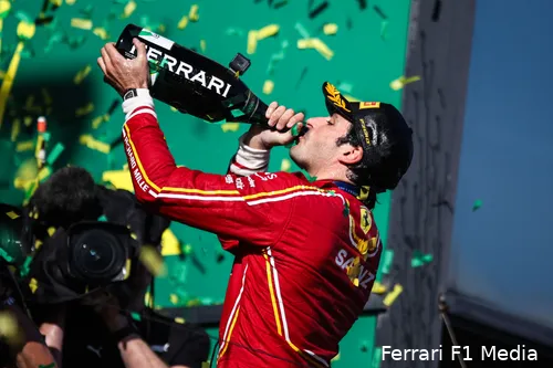 carlos sainz leclerc podium australie ferrari