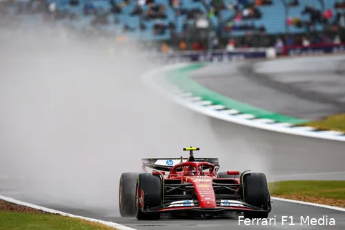 carlos sainz regen 10 scuderia ferrari british gp saturday 9b3f0d31 6e3f 49a4 a8e2 442c55f340c4