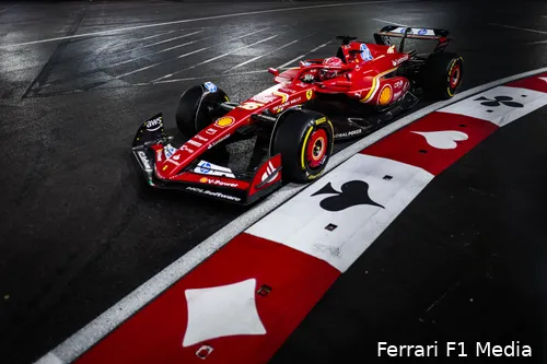 <i>Charles Leclerc had een flinke scheldpartij over de boordradio na de Grand Prix van Las Vegas.</i>