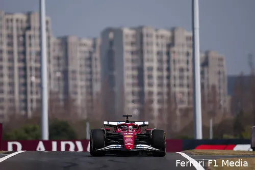 <i>De Ferrari moet laag afgesteld worden.</i>