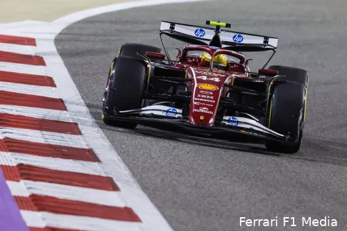 Hamilton werd vijfde in Bahrein vanaf de negende startplek.