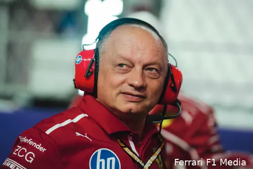<i>Vasseur vindt niet dat Hamilton moeite heeft met de Ferrari.</i>