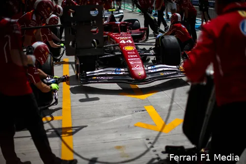 lewis-hamilton-ferrari-gp-hongarije-2025-vrijdag-5